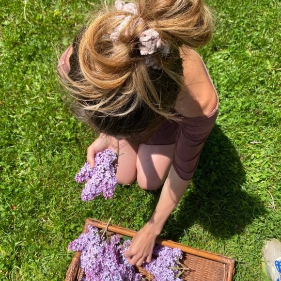 Meet your Posher, Jess - Picture 1 of 4